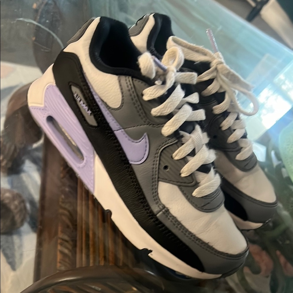 Nike Black and Gray Air Max Sneakers with Visible Cushioning
